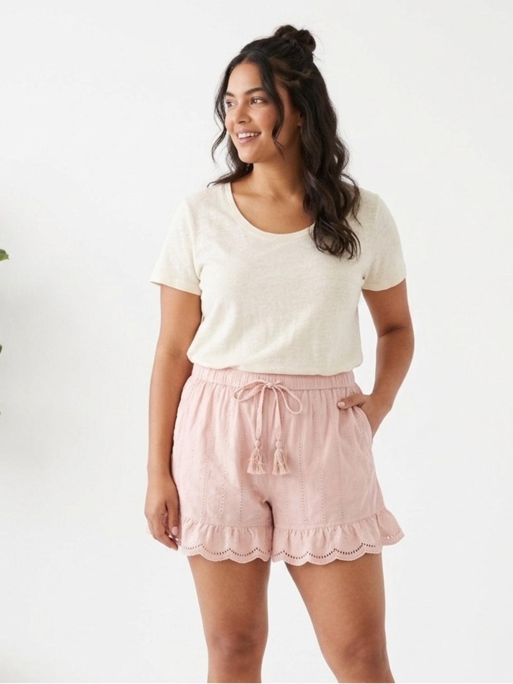 Shabby Chic Eyelet Ruffle Shorts Tassel Drawstring Size S Boho Romantic Beach